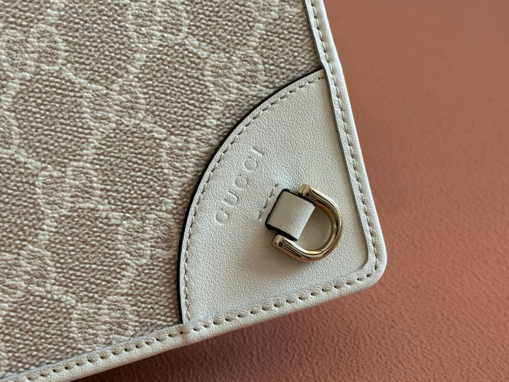 Gucci Emblem Wallet Monogram 20 in Beige and White Smooth Calfskin