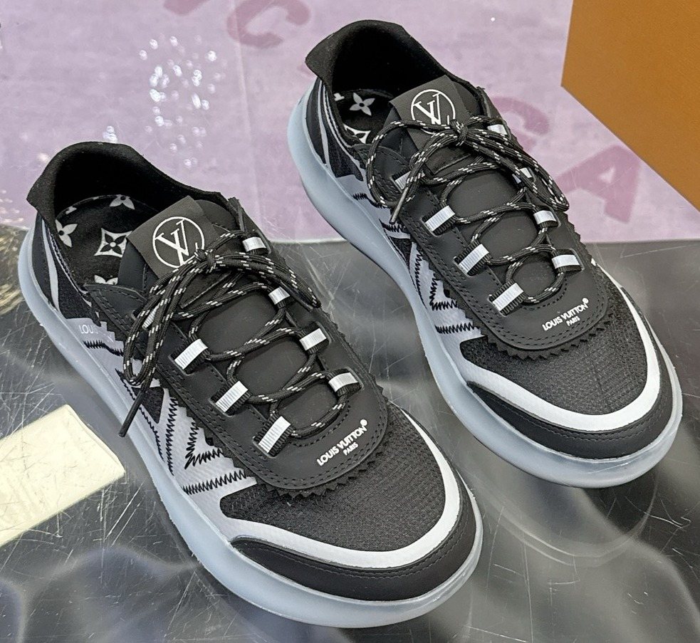 Louis Vuitton Mesh Panel Low-Top Sneakers — front