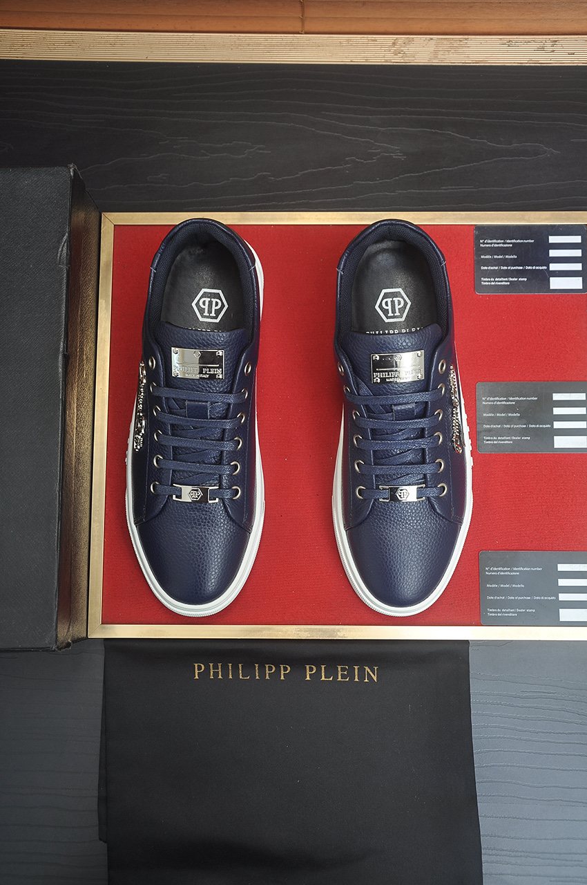 Philipp Plein Low-Top Lace-Up Sneakers — front
